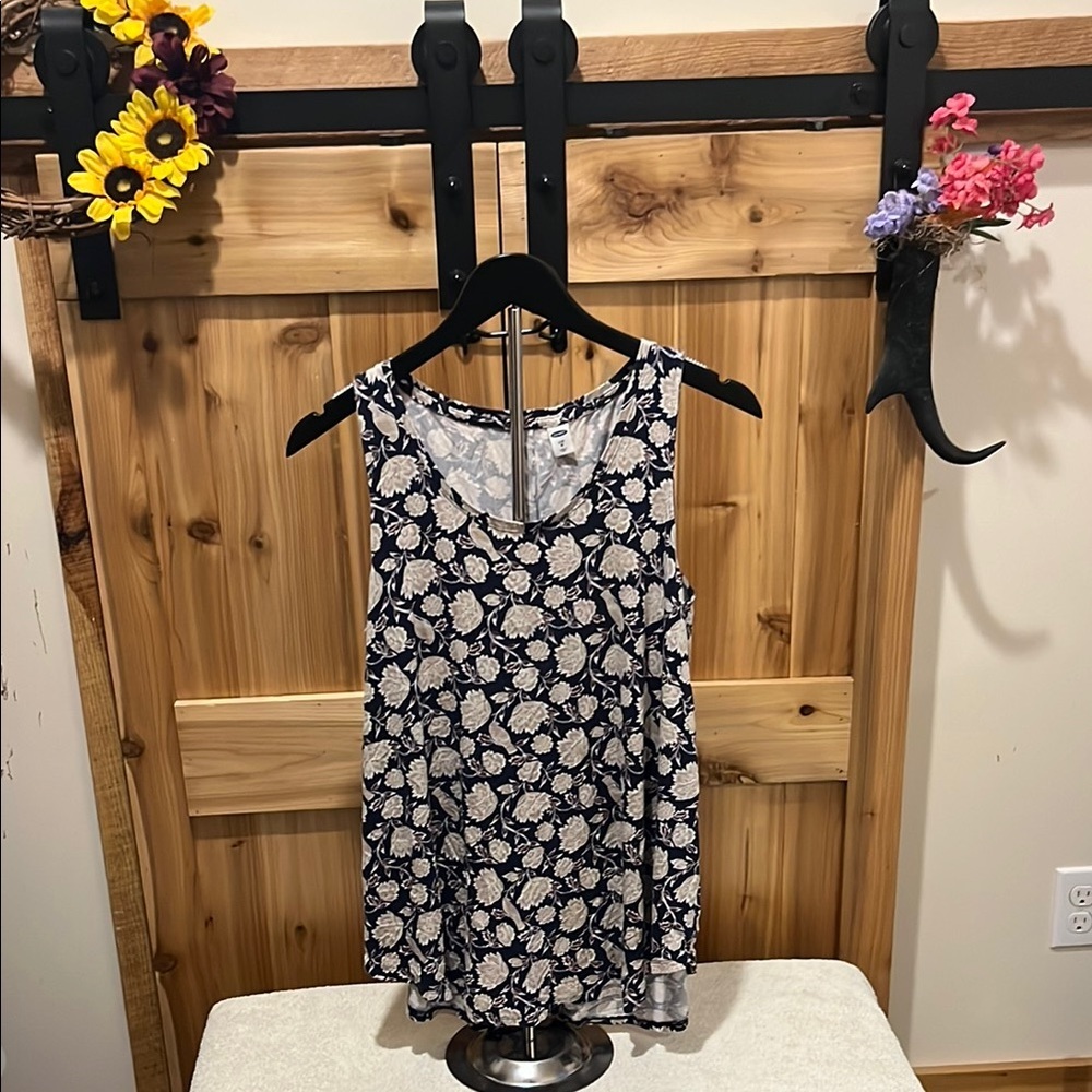 Old Navy Navy Blue and Cream Floral Tank Top